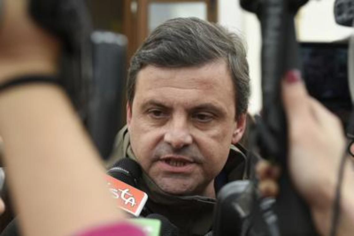 Calenda: «Al Pd serve uno psichiatra»