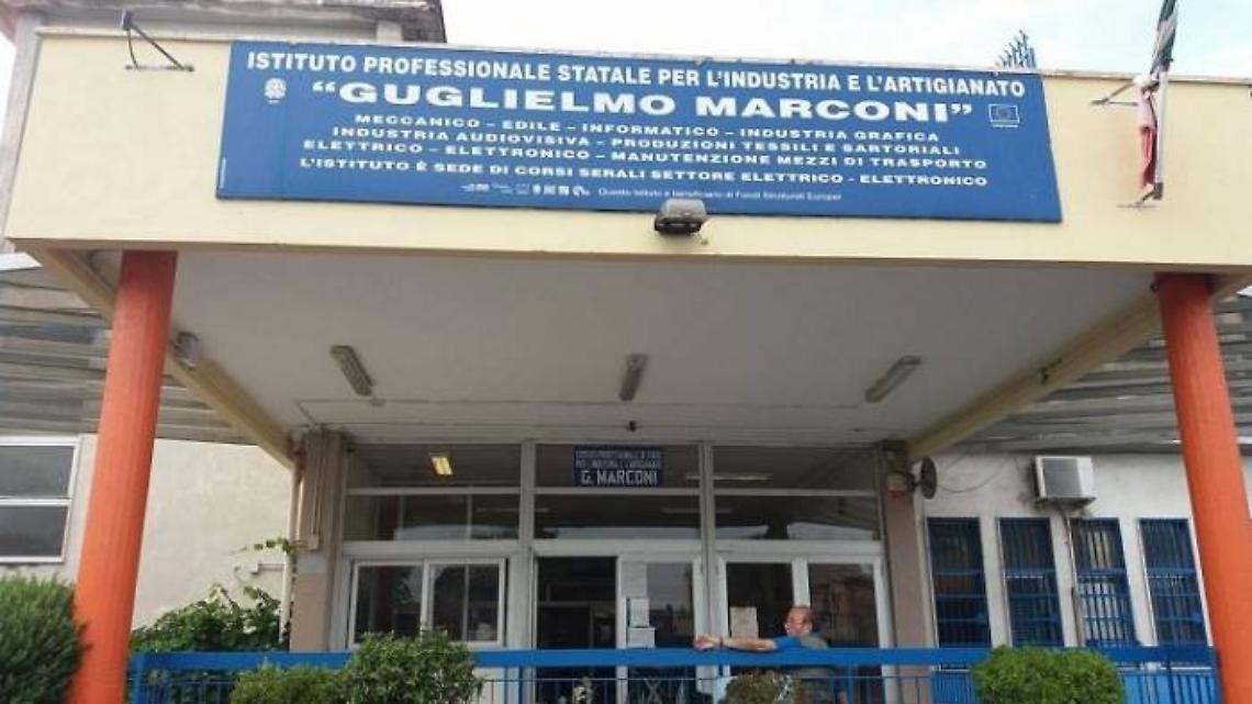 Ha un malore in classe, studentessa muore a 15 anni