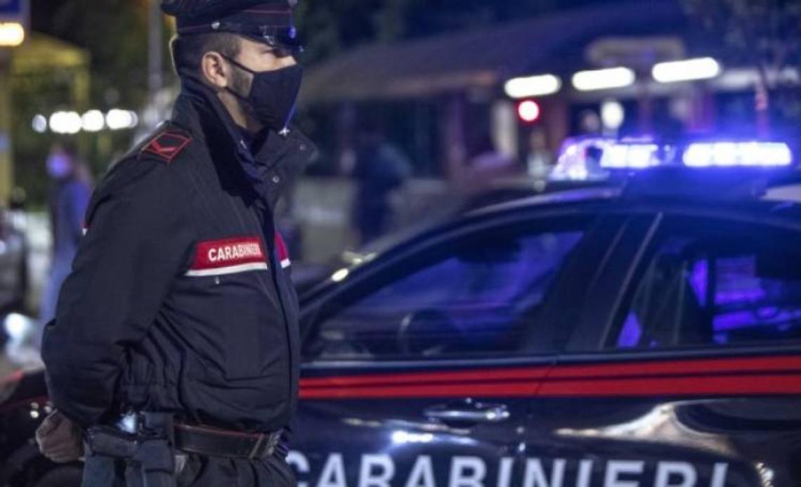 Accoltellato 15enne a Scampia: indagano i carabinieri 
