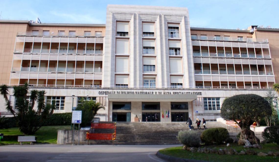 Sospesi due chirurghi dell&rsquo;ospedale Monaldi