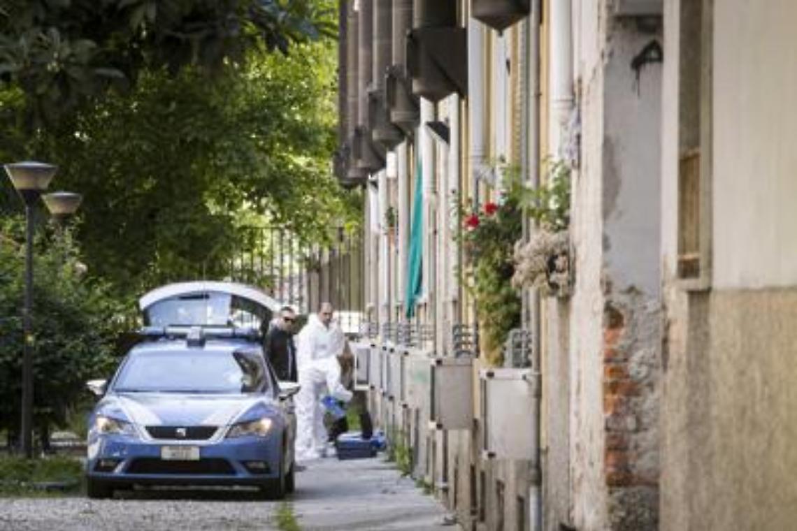 Milano, bimbo morto in casa