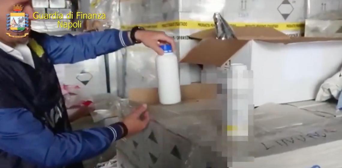 Fitosanitari contraffatti, sequestrate 30 tonnellate