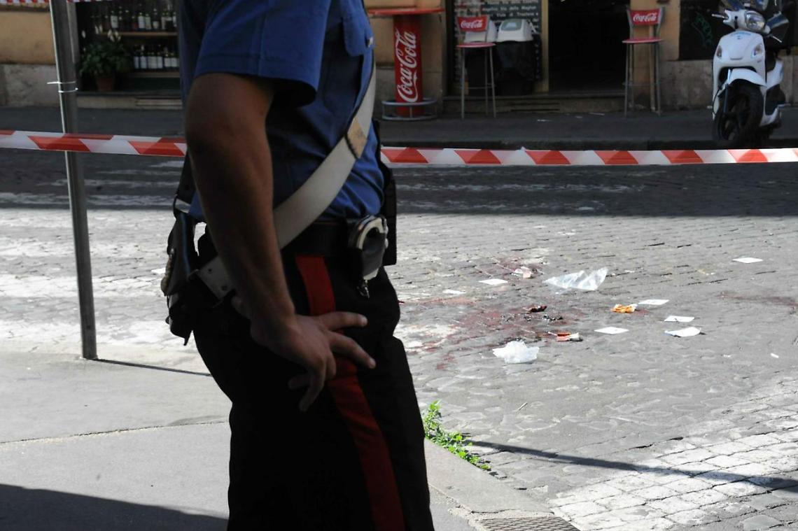Roma, uomo ucciso a coltellate
