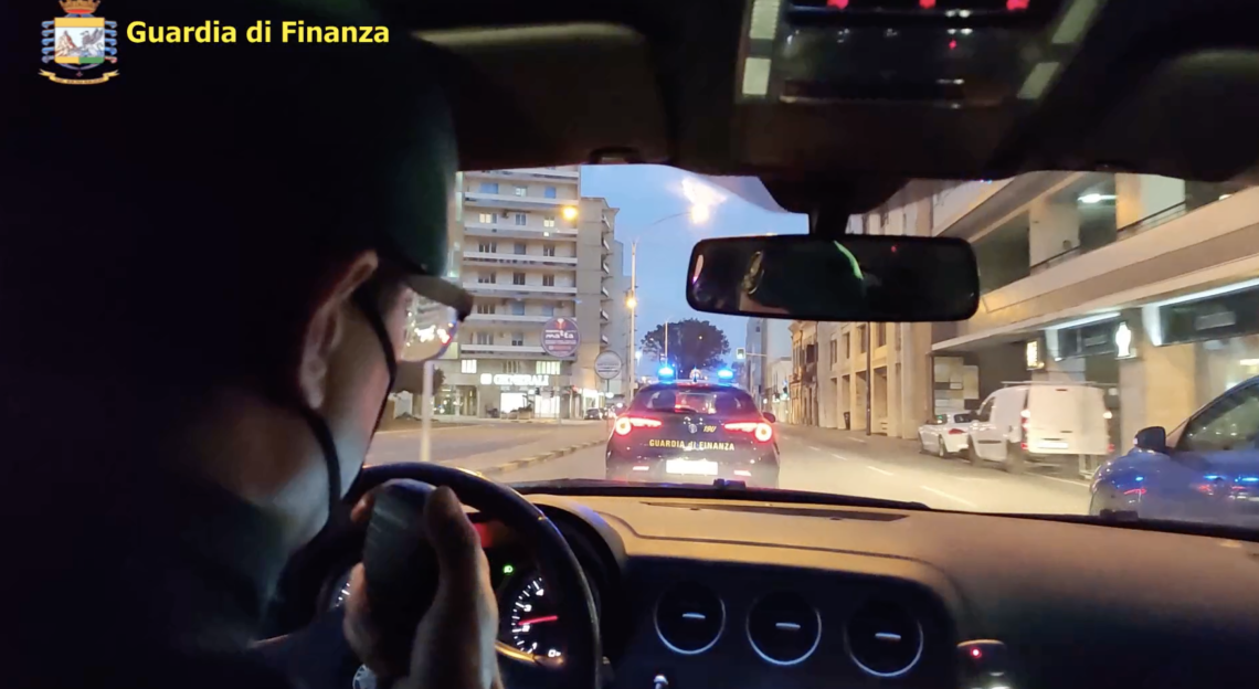Soldi dei narcos riciclati, 7 ordinanze tra Napoli e Cagliari