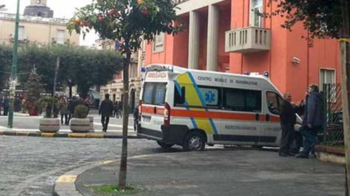 Ubriaca alla guida, travolge e uccide un ciclista