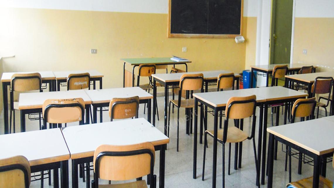 Scuola, a Salerno campanella rinviata a lunedì per seggi elettorali