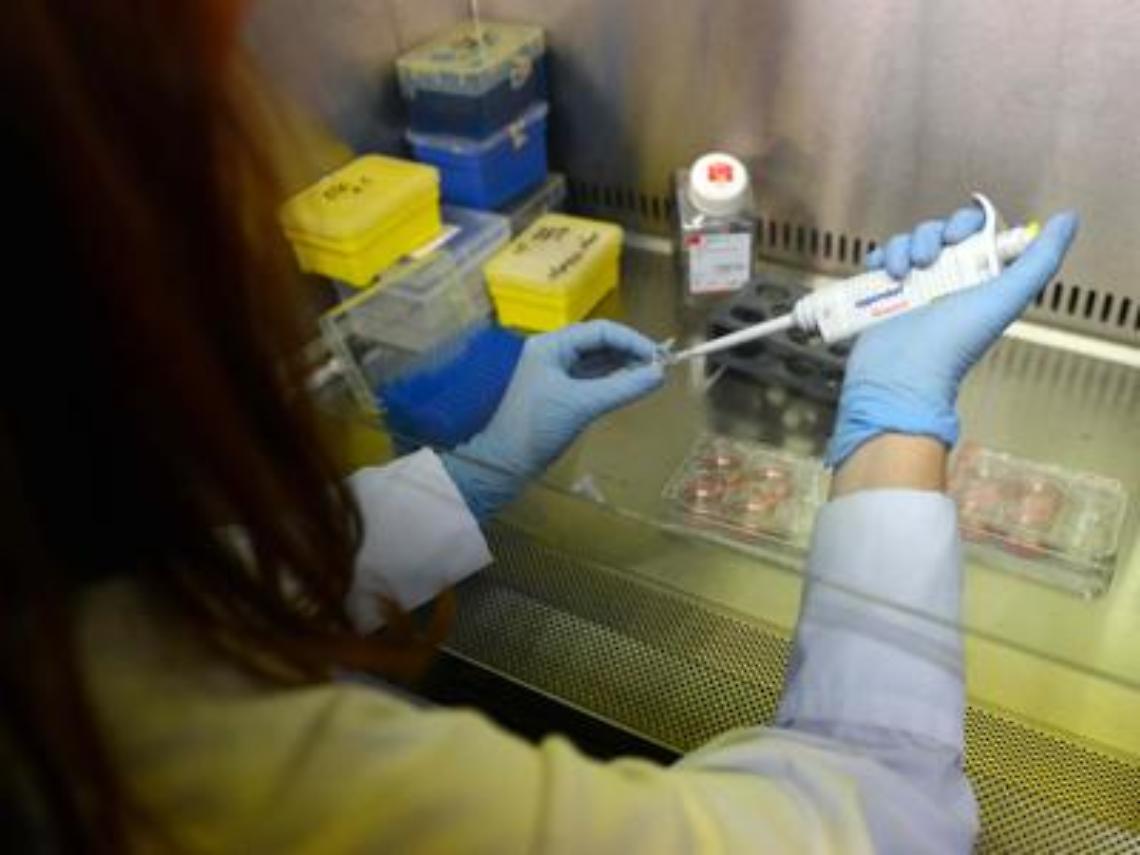 Aids: in Italia 150mila infetti,<br>ma uno su tre non lo sa