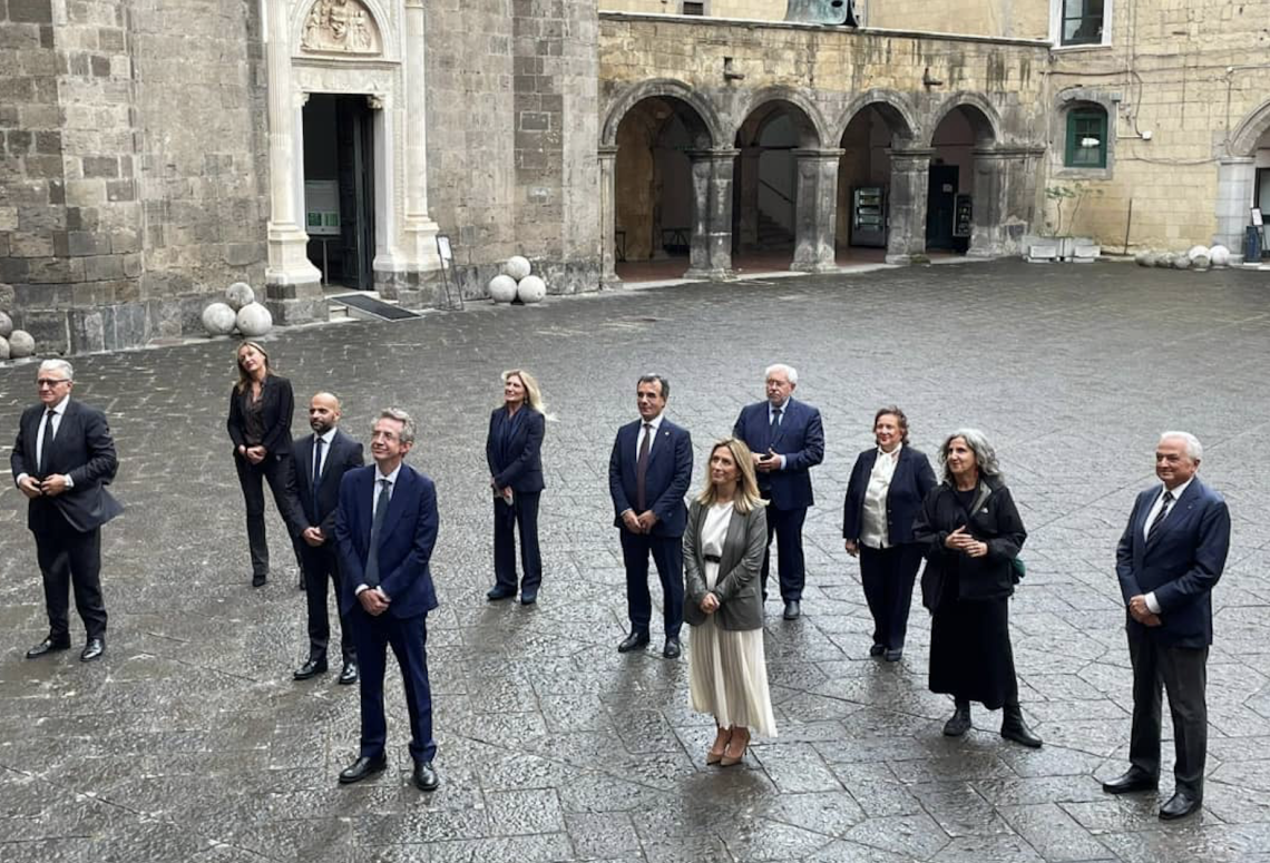 Manfredi presenta la squadra: «Riunioni di giunta in tutte le Municipalità»
