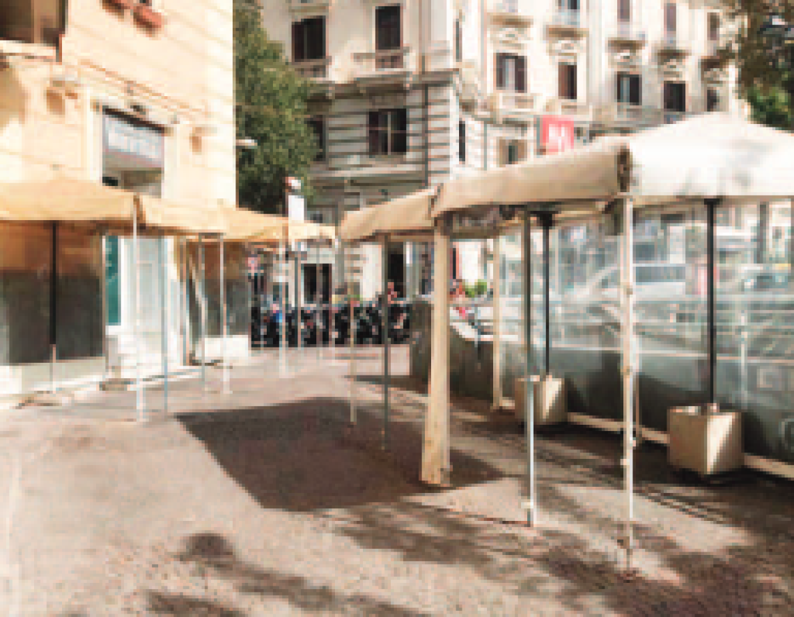 Al Vomero chiudono anche bar e pasticcerie