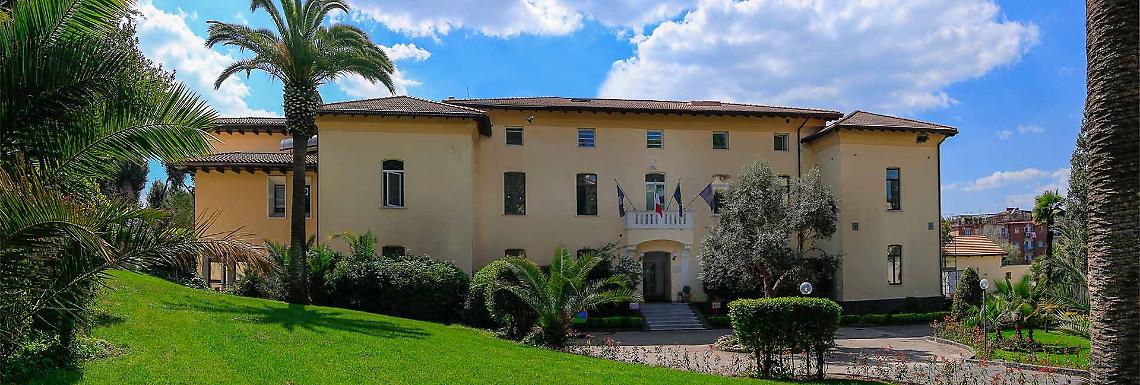 Abusivismo, sequestrata struttura Izsm: denunciato direttore