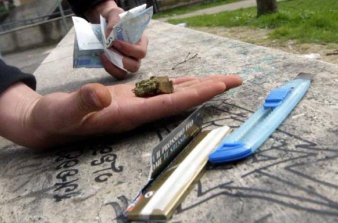 Quarto, due arresti per spaccio