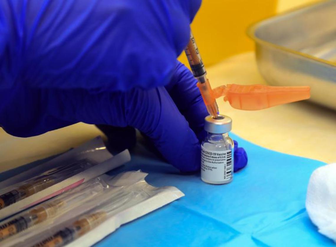 Vaccino Covid Italia, Arcuri: «15 milioni di dosi entro fine marzo»