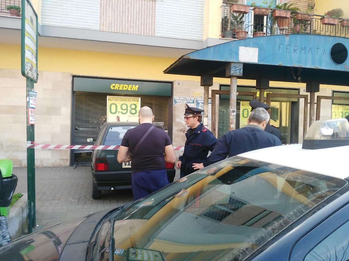 Rapina con spaccata alla Credem di Marano