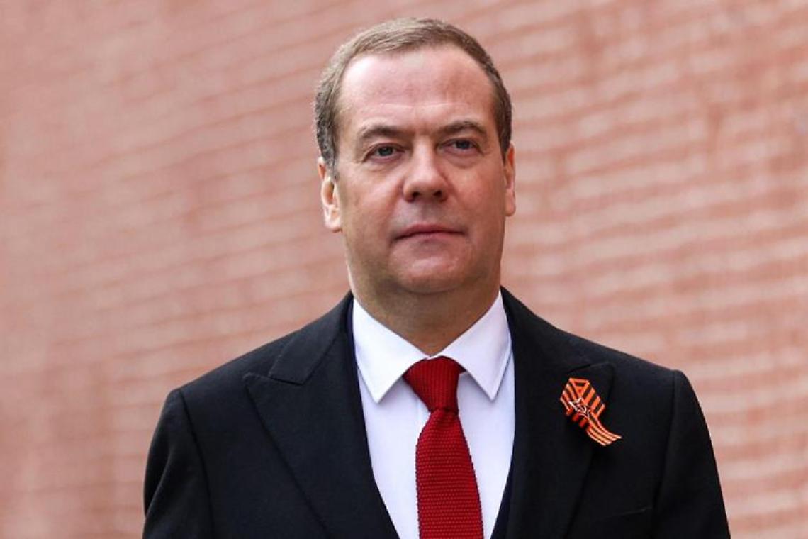 Medvedev: arresto Putin sarebbe dichiarazione di guerra