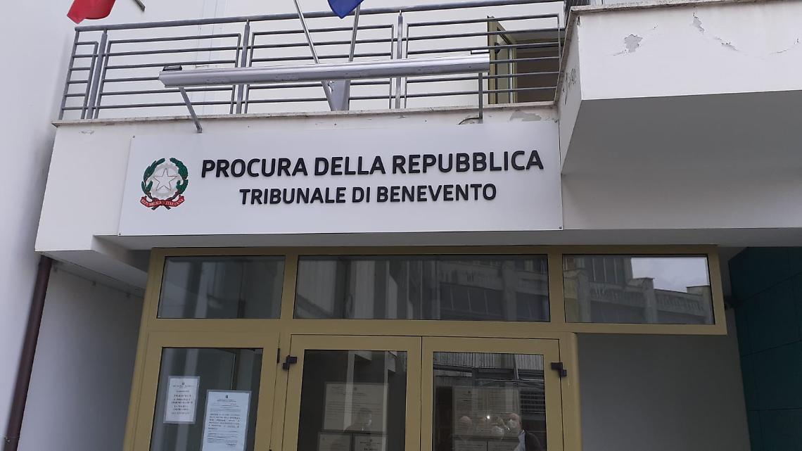 Vessazioni in famiglia perché il figlio è autistico