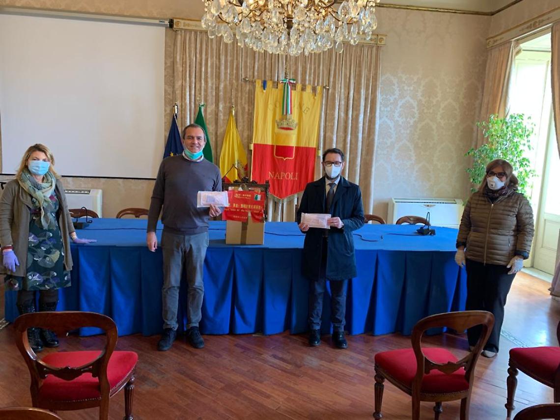 Mille mascherine per i veterinari dal Comune di Napoli