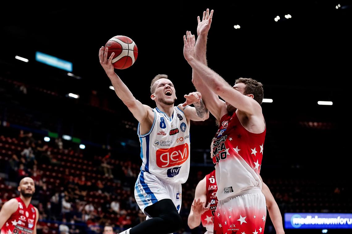 Gevi Napoli, domani sera al PalaBarbuto il delicato match interno con Sassari