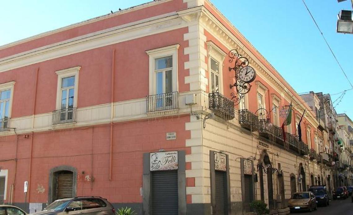 Emergenza Covid, a Torre Annunziata aiuti ai taxi collettivi 