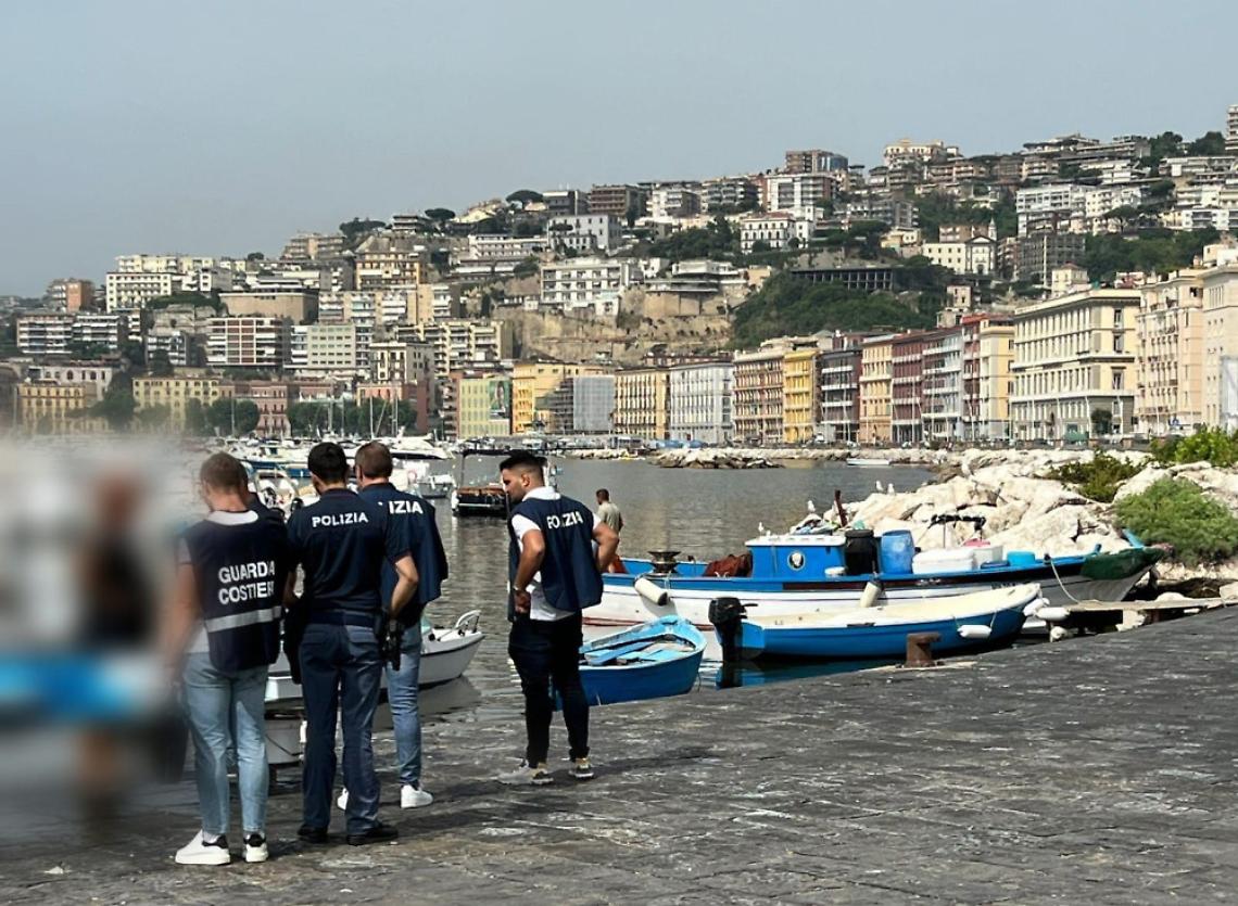 Ormeggi abusivi a Mergellina, sanzioni e denuncia