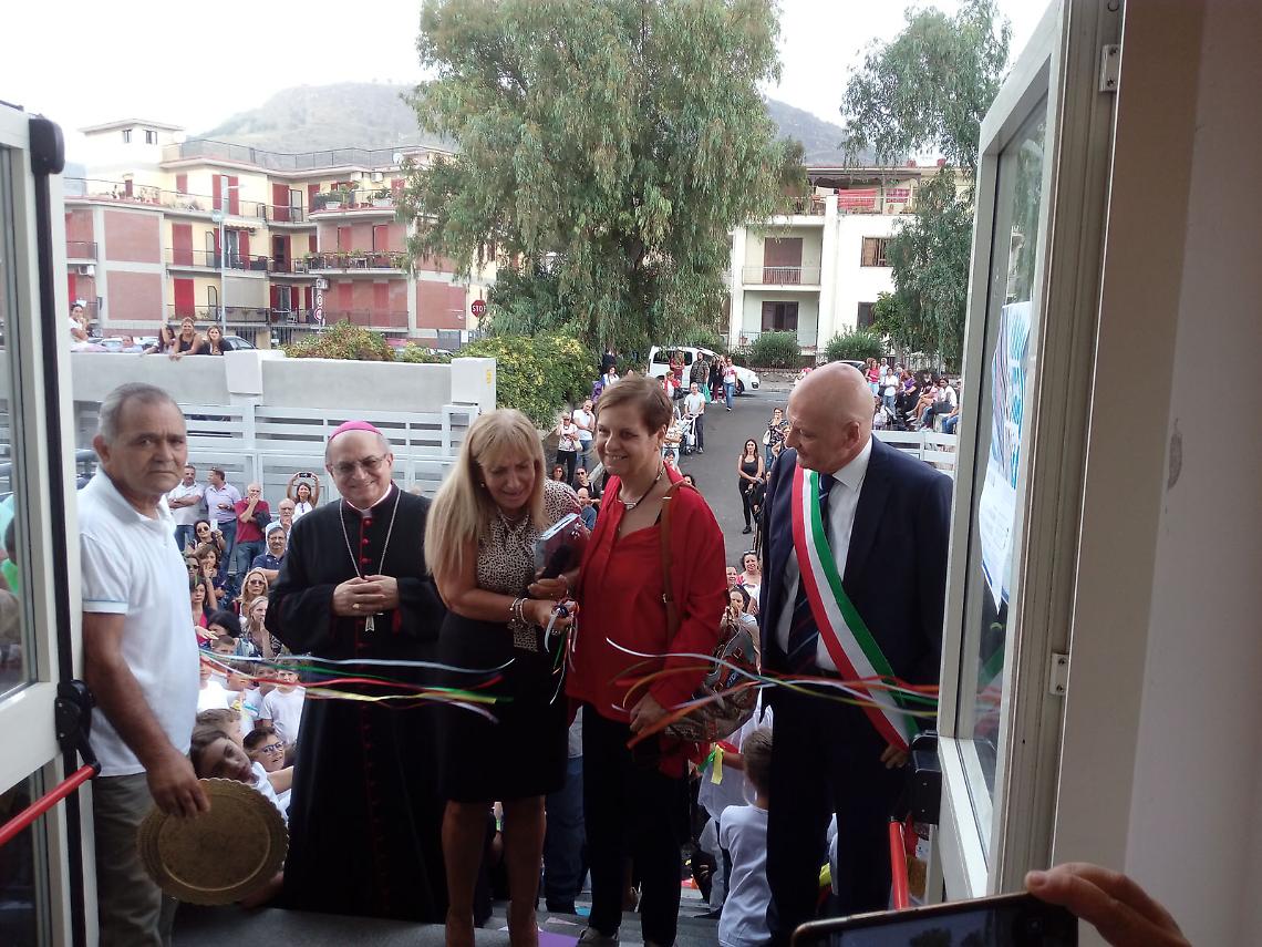 Pozzuoli, inaugurata la scuola Vittorio Emanuele 