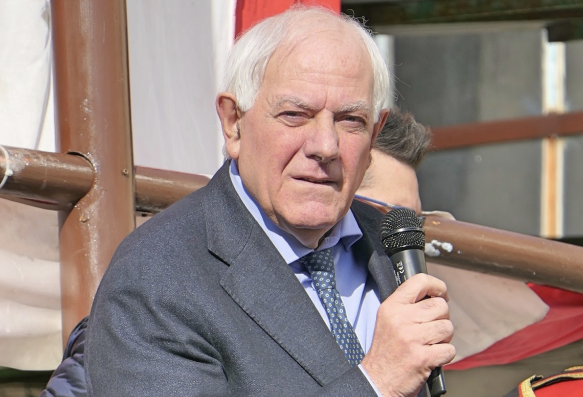 È morto Amente, il sindaco di Melito ucciso dal Covid
