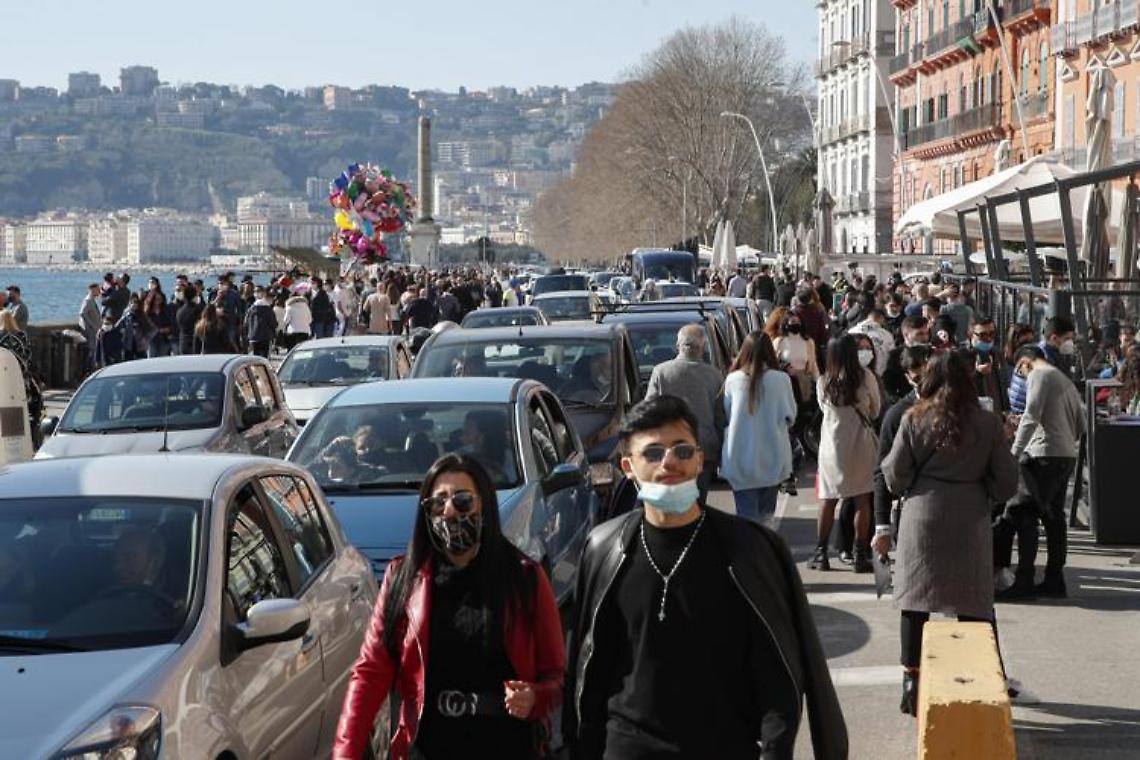 Super green pass e mascherine al chiuso, cosa dicono le Regioni