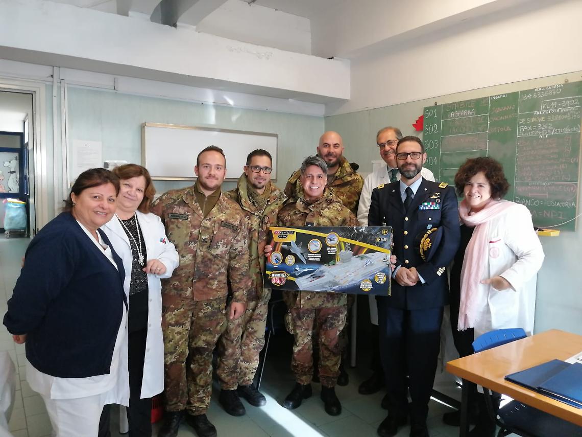 Il 22° Gruppo Radar dell’Aeronautica Militare dona giocattoli ai piccoli pazienti del Policlinico