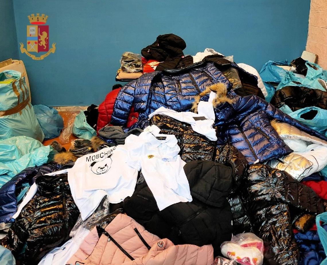 "Quartier generale" del falso in un bar, arrestato il titolare