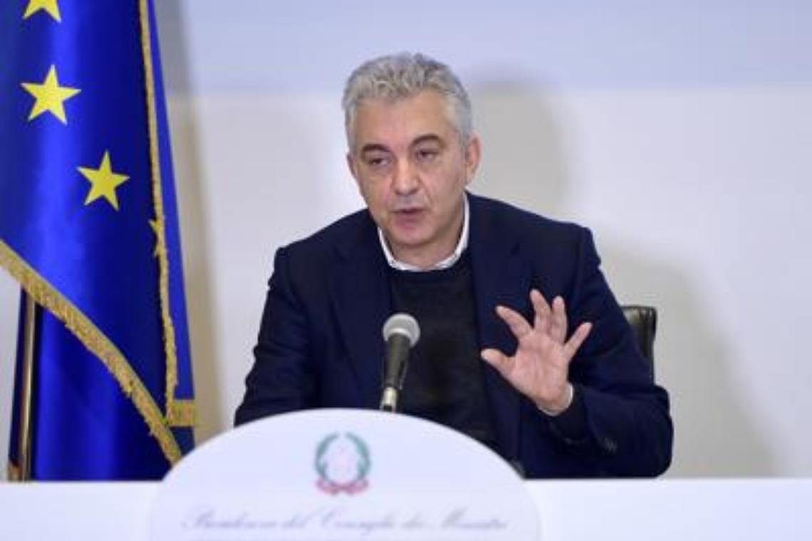 Arcuri: «Curva congelata, vaccino in 10 mesi è straordinario»