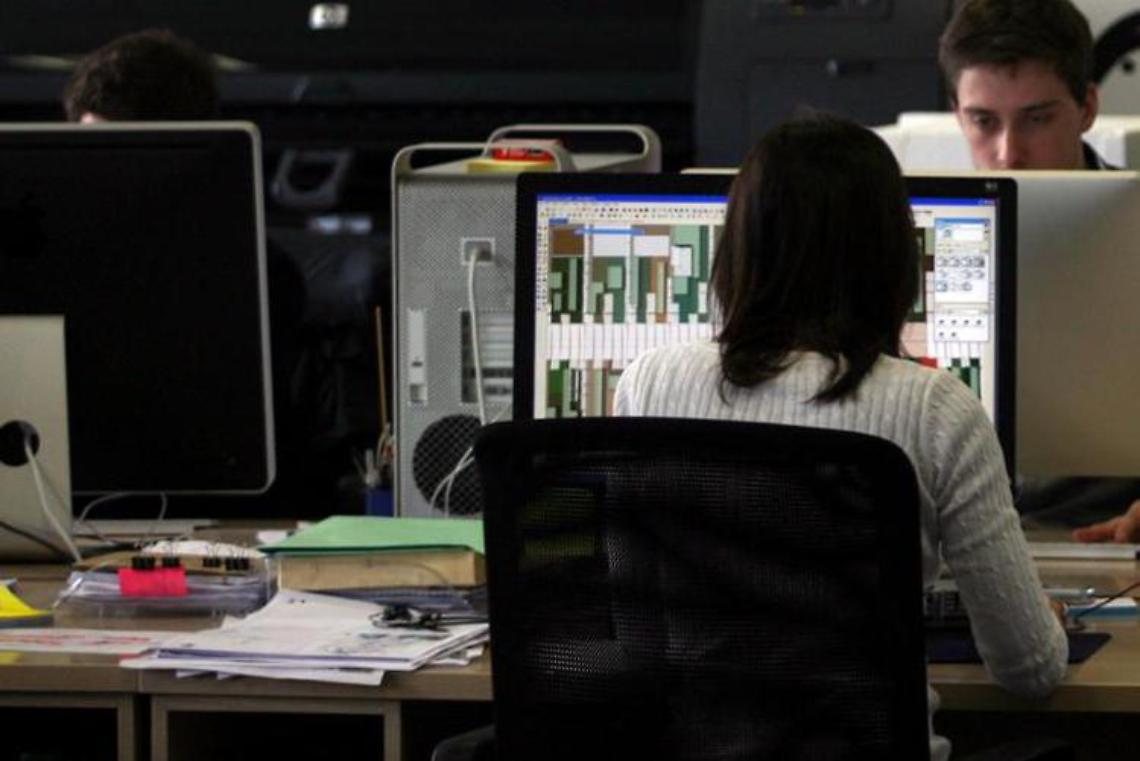 Obbligo vaccinale e lavoro privato, nodo in cabina regia