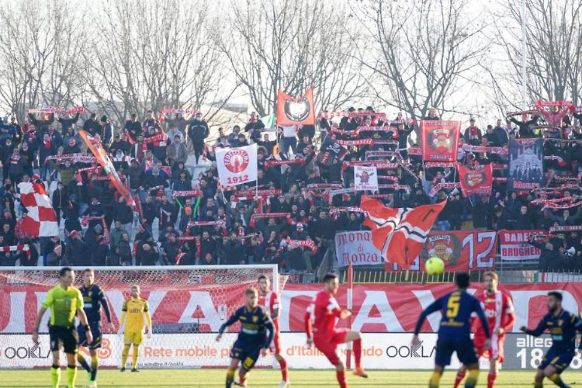 Serie B rinvia 2 giornate: «Colpa di variante Omicron»