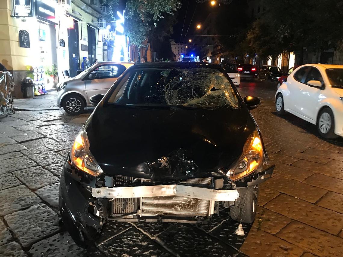 Investito sulle strisce pedonali, studente 21enne in coma