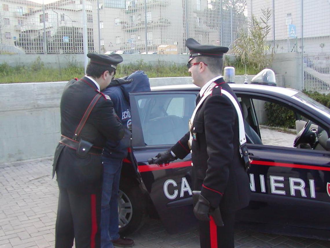 Ricercato bulgaro si nascondeva a Licola mare: arrestato