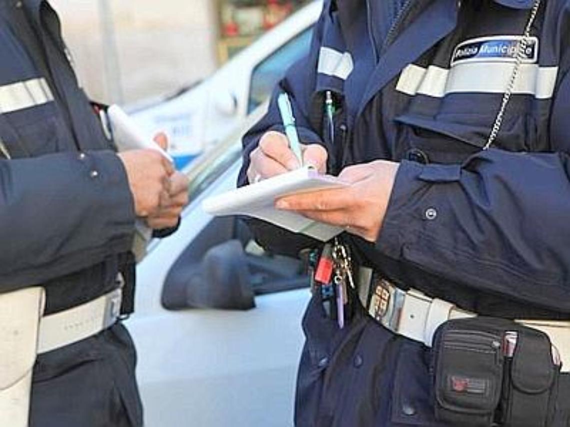Torre del Greco, vigili diffamati su Facebook: scatta l'inchiesta