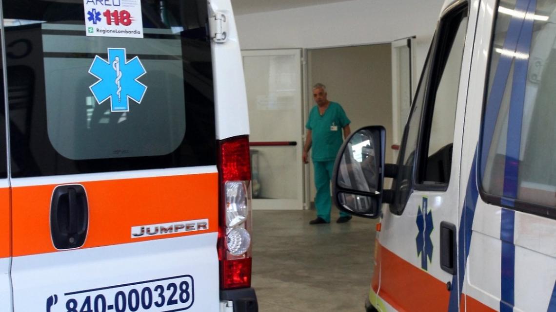 Pozzuoli, 63enne morto in casa. L'appello dei familiari: «Fategli il tampone»