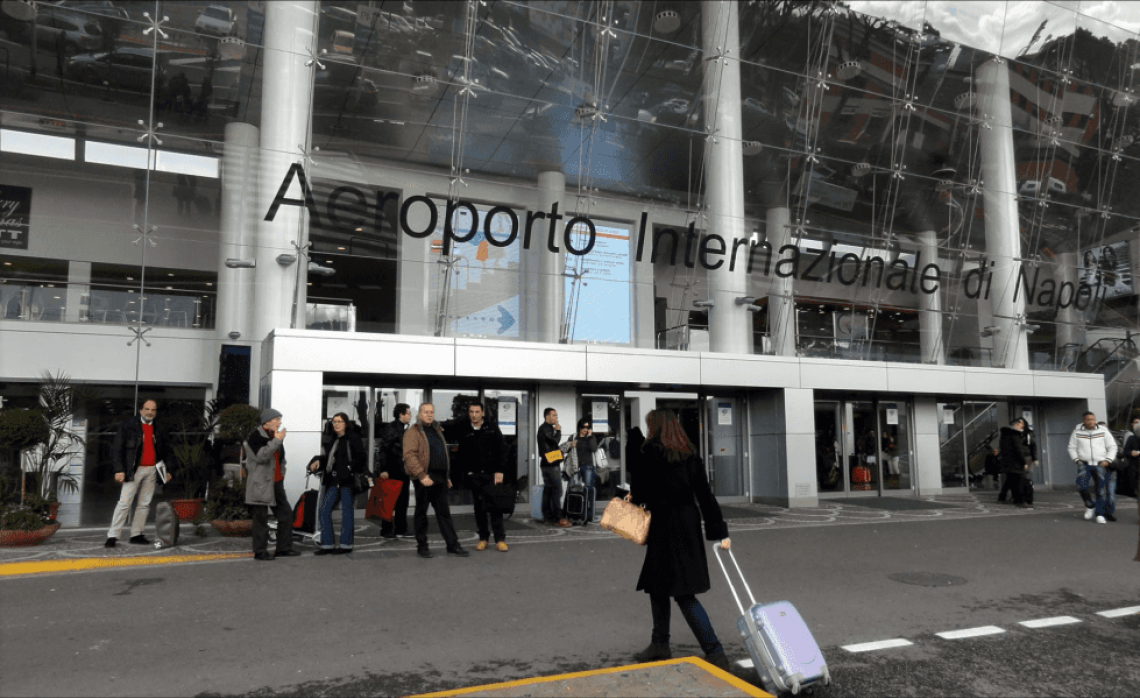 Aeroporto Napoli: furti nei bagagli in stive voli low cost