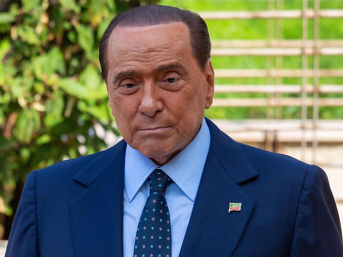 Berlusconi ricoverato da lunedì mattina