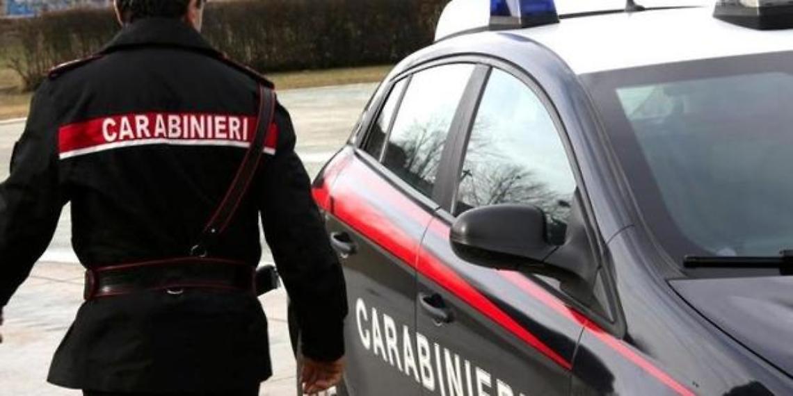 Estorce 10mila ai genitori: arrestato