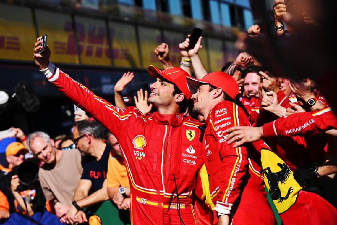 Sainz-Leclerc, doppietta Ferrari a Melbourne