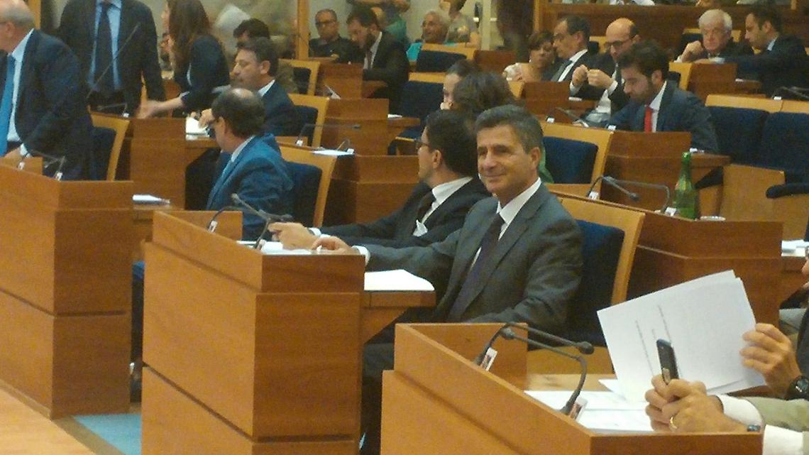 De Pascale si schiera con Bennet