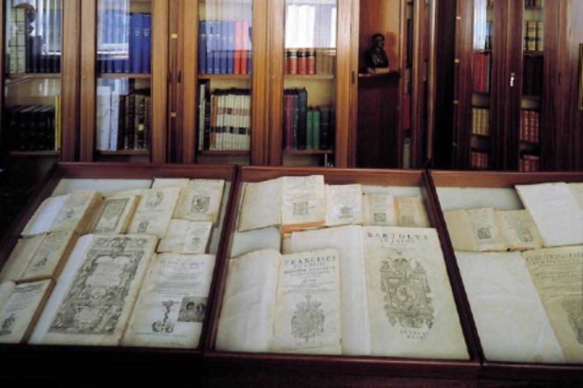 Collezioni di rari periodici donate all'Emeroteca Tucci