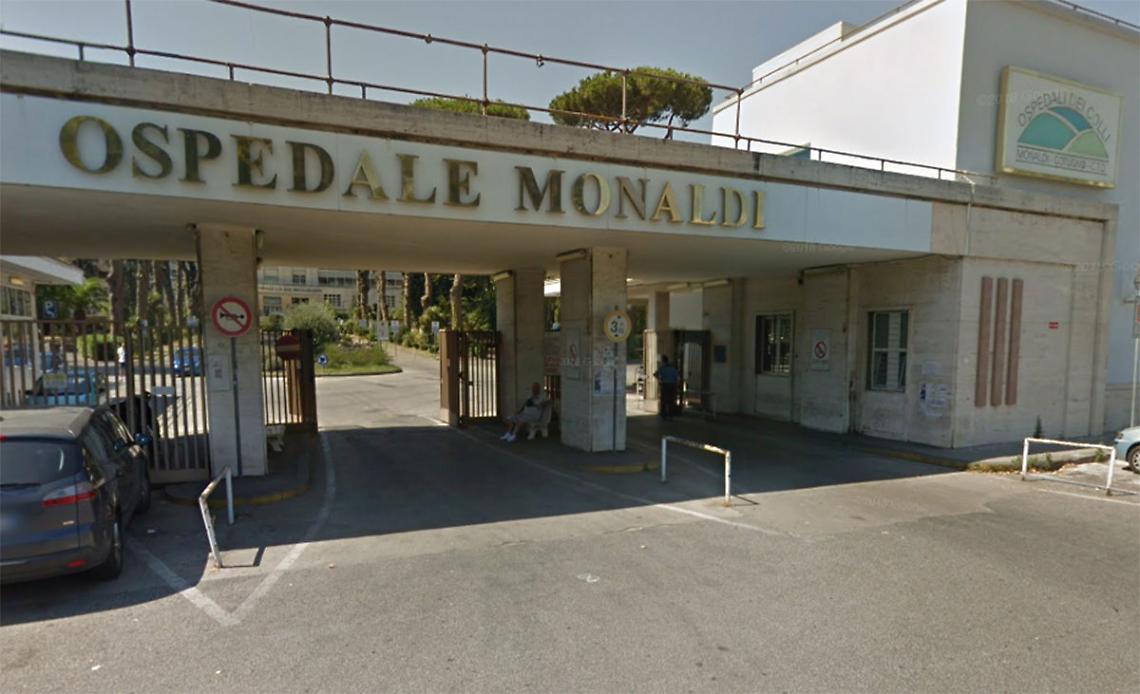 Paziente grave al Monaldi: non è aviaria