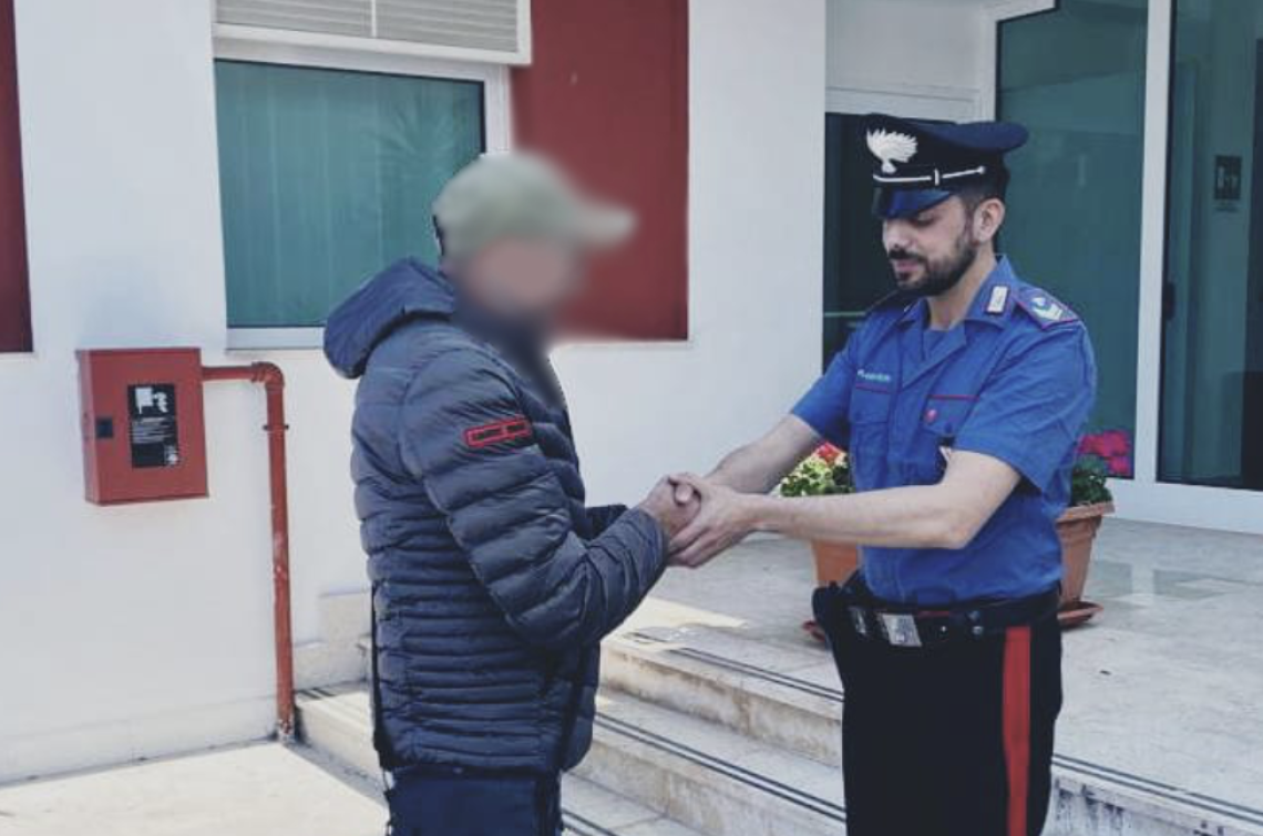 Carabinieri sventano suicidio a Ercolano