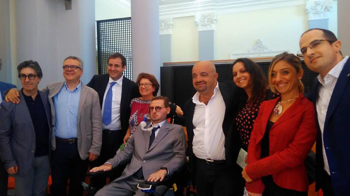 “La mia vita. Senza parole”, successo per la presentazione del libro di Tessitore