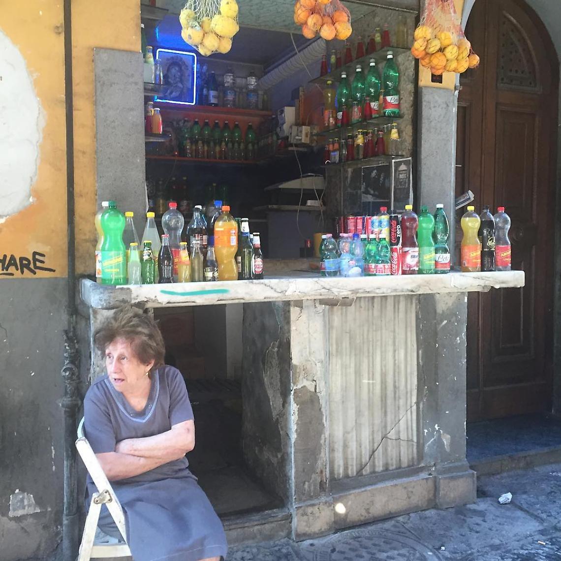 Addio a Carmelina, storica acquaiola dei Tribunali