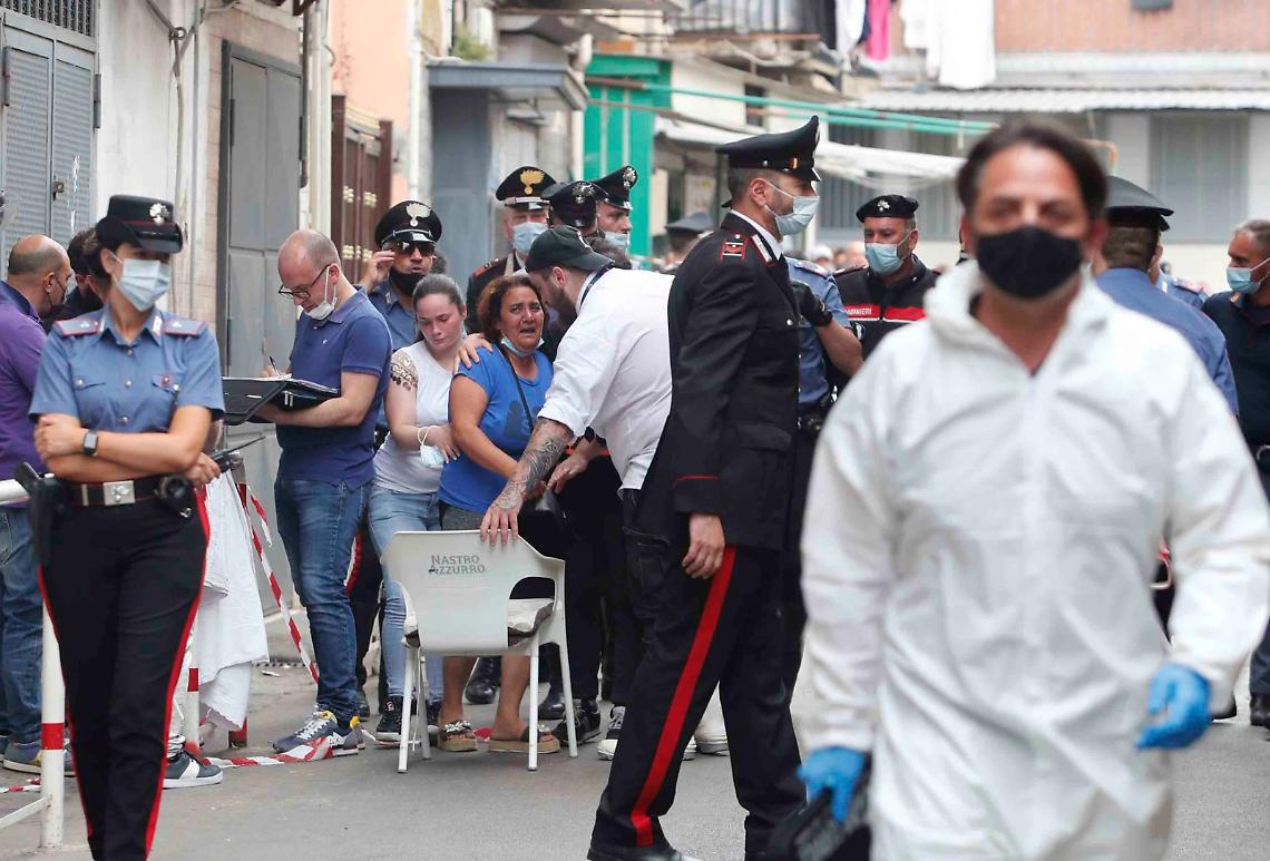 Omicidio a Piscinola: 30enne ucciso a colpi d'arma da fuoco 