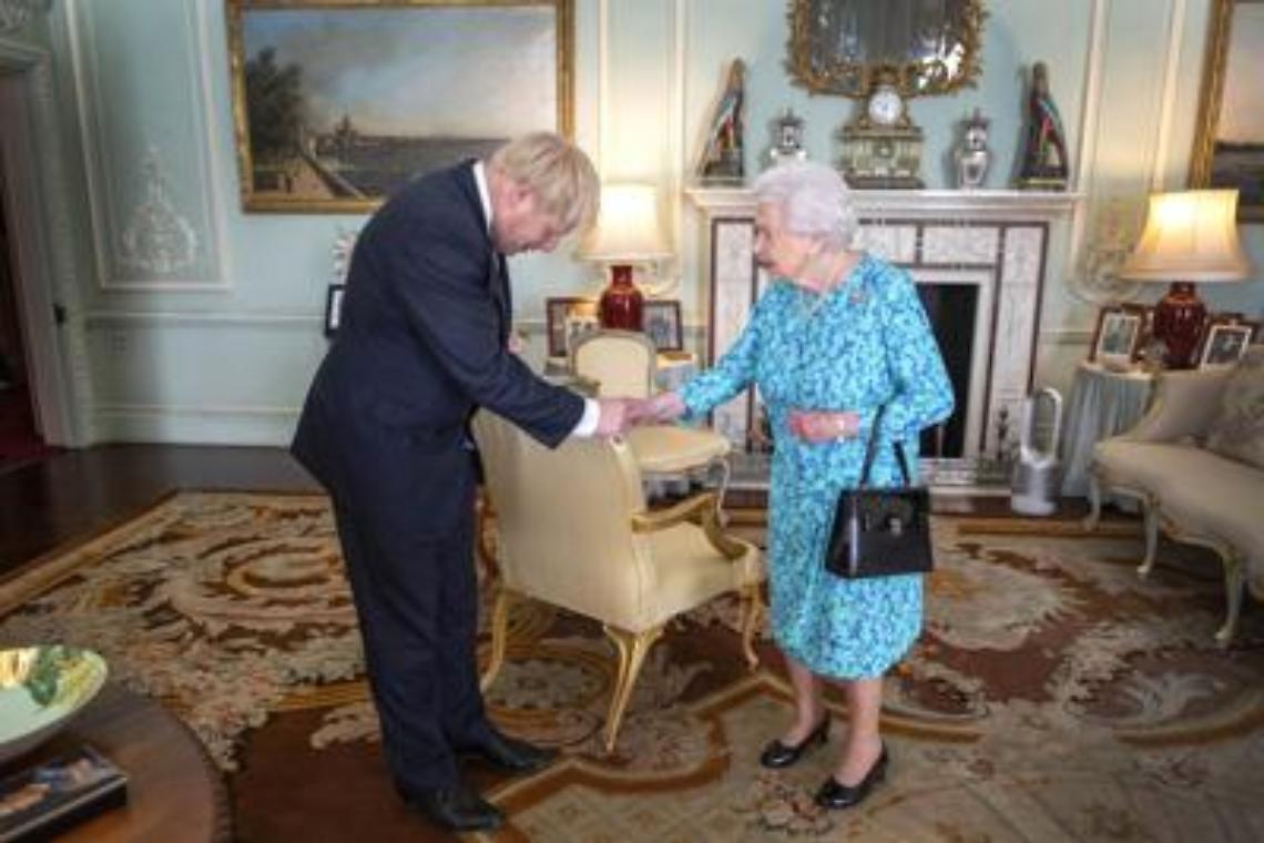 Johnson nuovo premier: «Via da Ue senza se e senza ma»