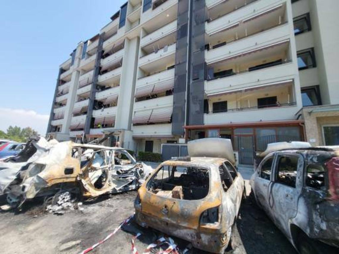 Ponticelli, spunta un video dell'esplosione delle bombe