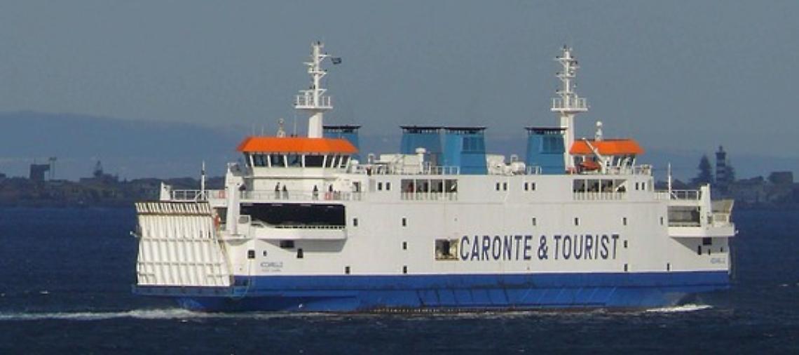 Marittimo con febbre sbarcato da traghetto Milazzo-Napoli e sottoposto a tampone
