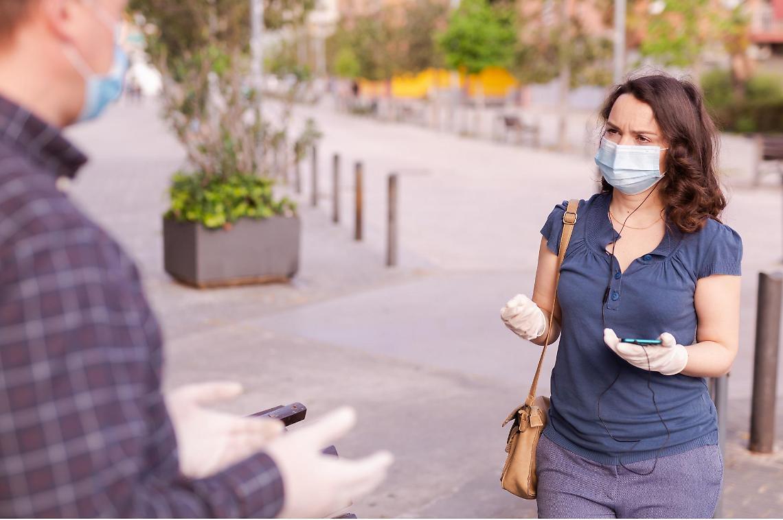 Covid e contagi, basta parlare per trasmettere il virus